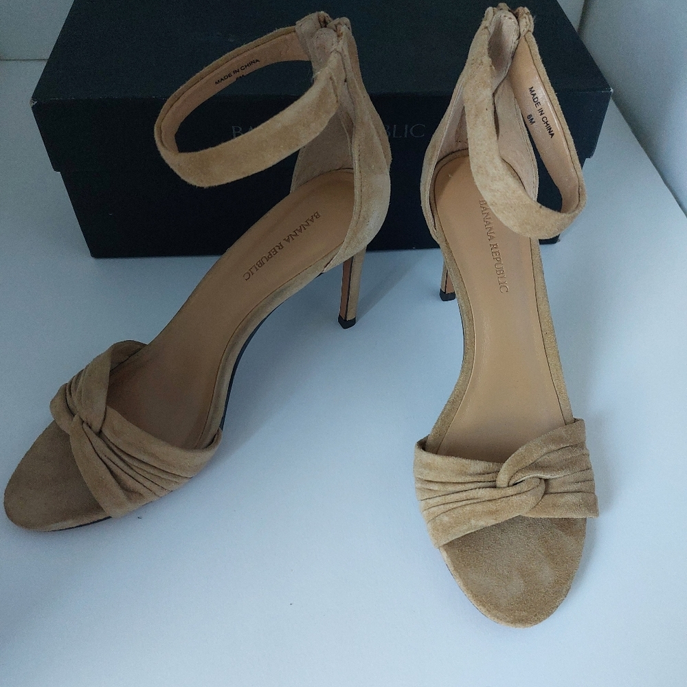 Suede sandals